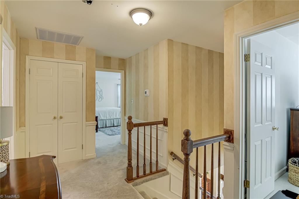 Winston-Salem, North Carolina 27106, United States, 4 Bedrooms Bedrooms, ,5 BathroomsBathrooms,Residential,Pending,90537