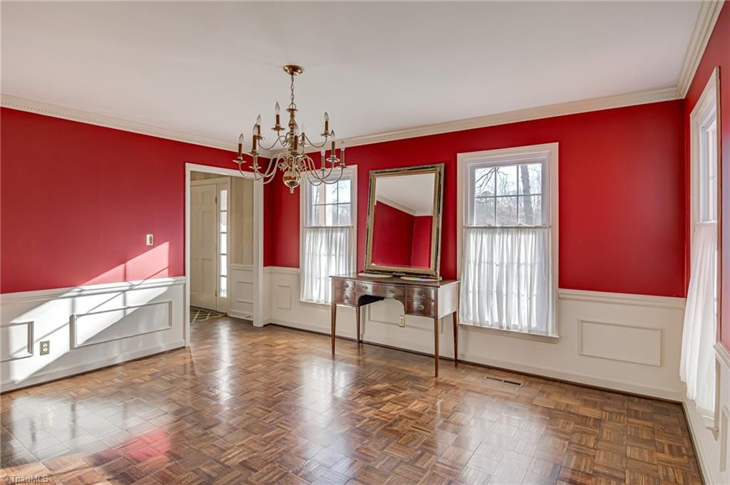 Winston-Salem, North Carolina 27106, United States, 4 Bedrooms Bedrooms, ,5 BathroomsBathrooms,Residential,Pending,90537