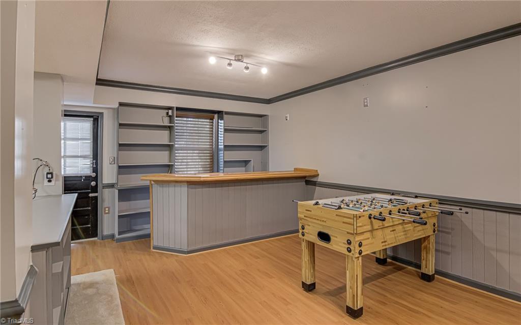 Winston-Salem, North Carolina 27106, United States, 4 Bedrooms Bedrooms, ,5 BathroomsBathrooms,Residential,Pending,90537