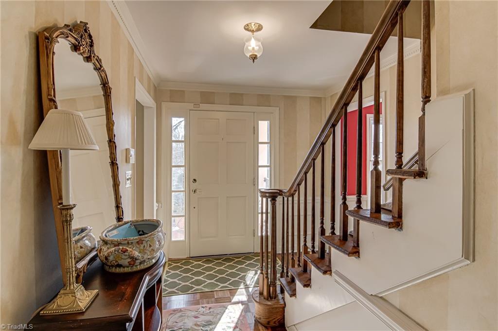 Winston-Salem, North Carolina 27106, United States, 4 Bedrooms Bedrooms, ,5 BathroomsBathrooms,Residential,Pending,90537