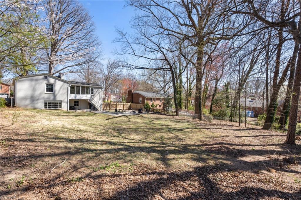 Winston-Salem, North Carolina 27103, United States, 3 Bedrooms Bedrooms, ,2 BathroomsBathrooms,Residential,Active,92837