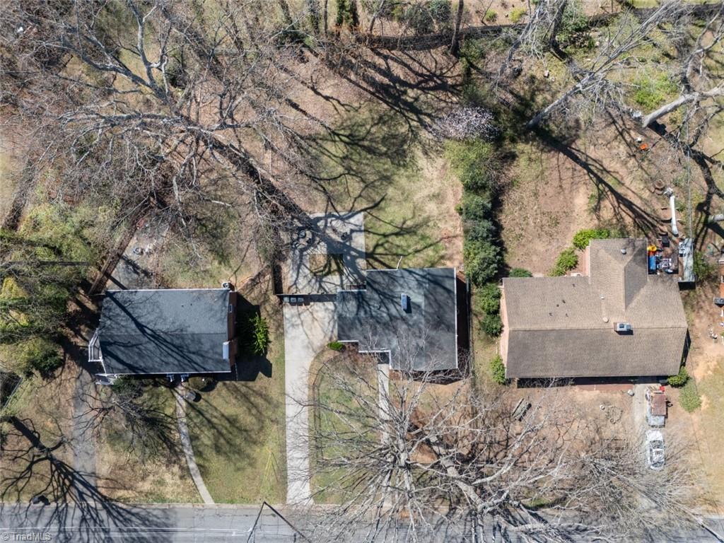 Winston-Salem, North Carolina 27103, United States, 3 Bedrooms Bedrooms, ,2 BathroomsBathrooms,Residential,Active,92837