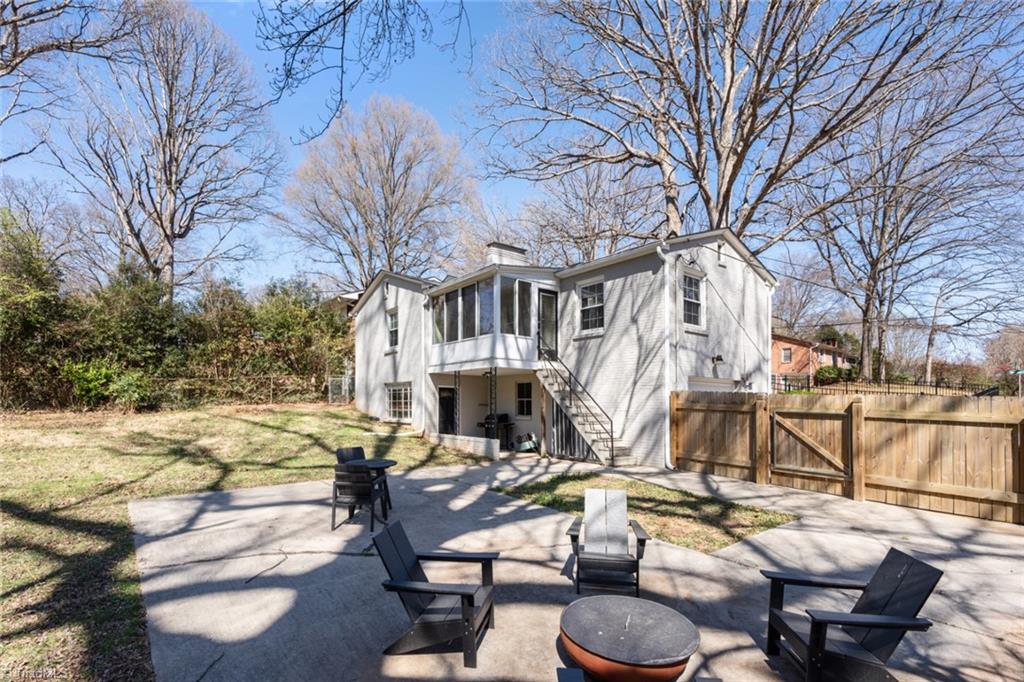 Winston-Salem, North Carolina 27103, United States, 3 Bedrooms Bedrooms, ,2 BathroomsBathrooms,Residential,Active,92837