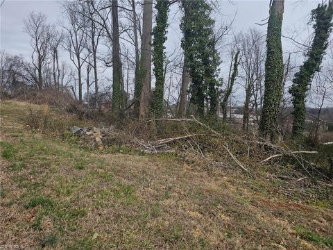 Vacant Land For Sale - 000 S Pine Street<br/> Wilkesboro, NC 28697