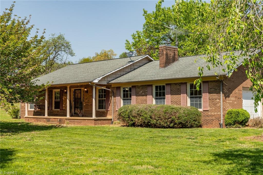 123 Hilltop Drive, Wilkesboro, North Carolina image 1