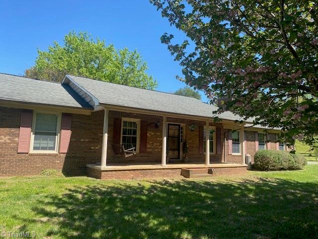 123 Hilltop Drive, Wilkesboro, North Carolina image 3