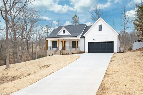 A home in Yadkinville