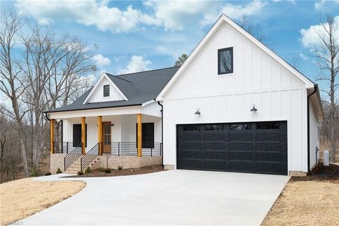 A home in Yadkinville