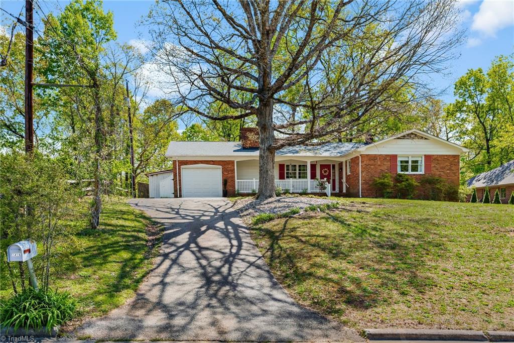 1416 Wales Drive, High Point, North Carolina image 3