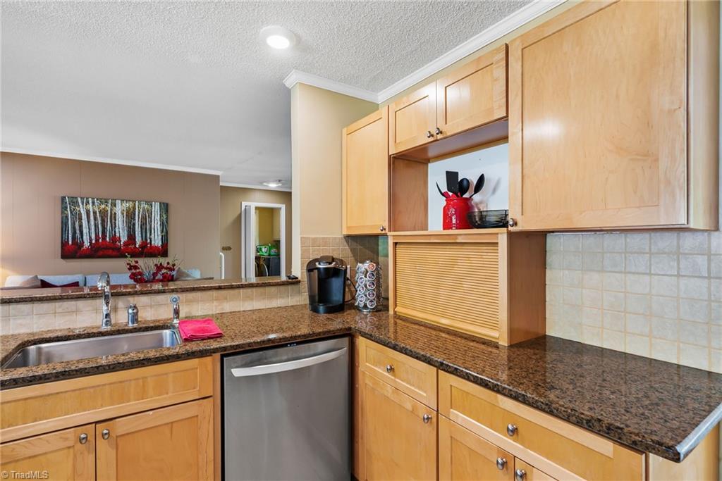 1416 Wales Drive, High Point, North Carolina image 18