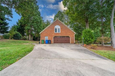 A home in Kernersville