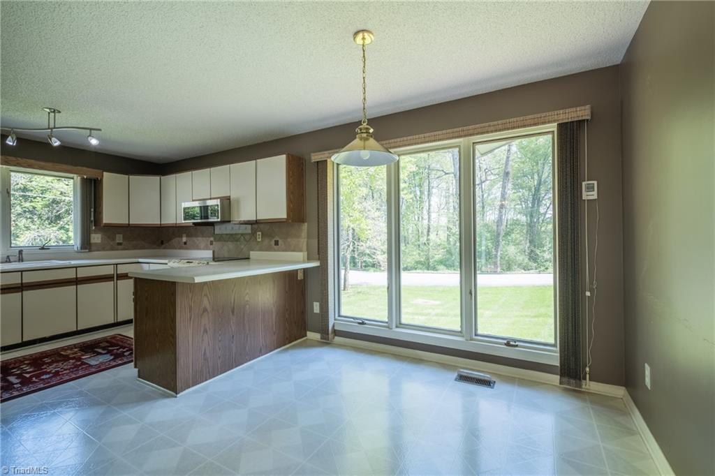 400 Cassandra Road, Madison, North Carolina image 10