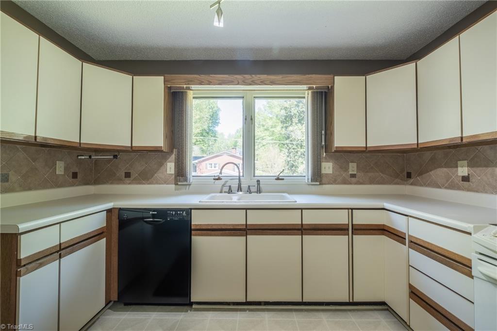 400 Cassandra Road, Madison, North Carolina image 11