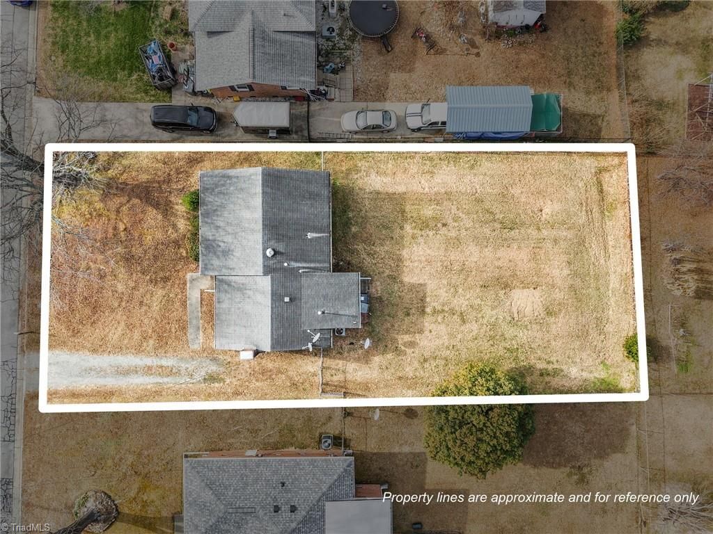 Photo of 2214 Woodberry Drive, Greensboro, NC 27403 (MLS # 1204754)