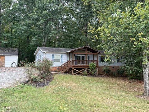 Mobile Home For Sale - 7705 Thomas Road<br/> Stokesdale, NC 27357