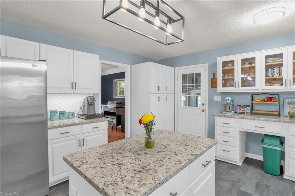 3014 Colony Drive, Jamestown, North Carolina image 12