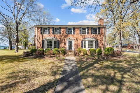 Homes For Sale - 301 Jones Street<br/> Alamance County, Graham, NC 27253