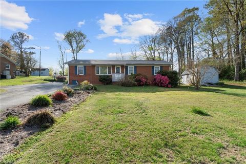 Homes For Sale - 5095 Elmwood Street<br/> Trinity, NC 27370