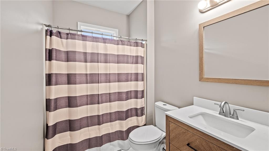 Winston-Salem, North Carolina 27105, United States, 3 Bedrooms Bedrooms, ,1 BathroomBathrooms,Residential,Active,170185