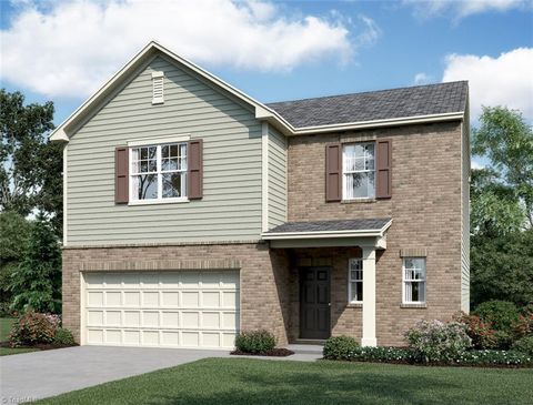 Homes For Sale - 949 Riverbank Drive<br/> Forsyth County, Kernersville, NC 27284