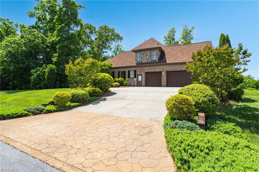 8011 Perlette Court, Kernersville, North Carolina image 5