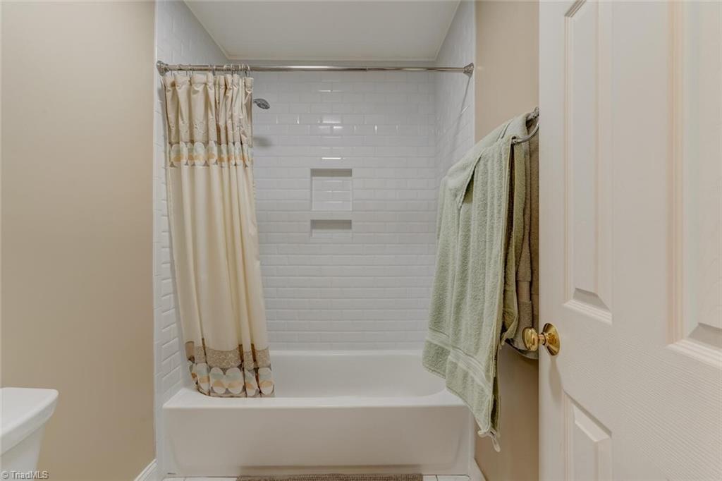 2609 Oxmoor Road, Summerfield, North Carolina image 26