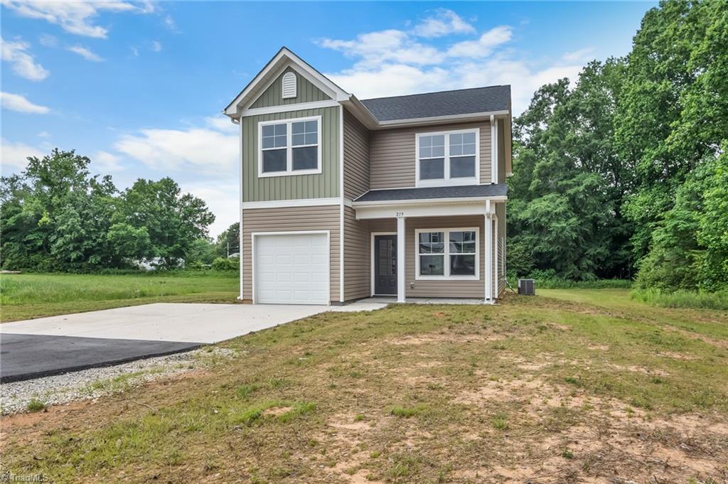 219 Sparrow Drive, Lexington, North Carolina image 1