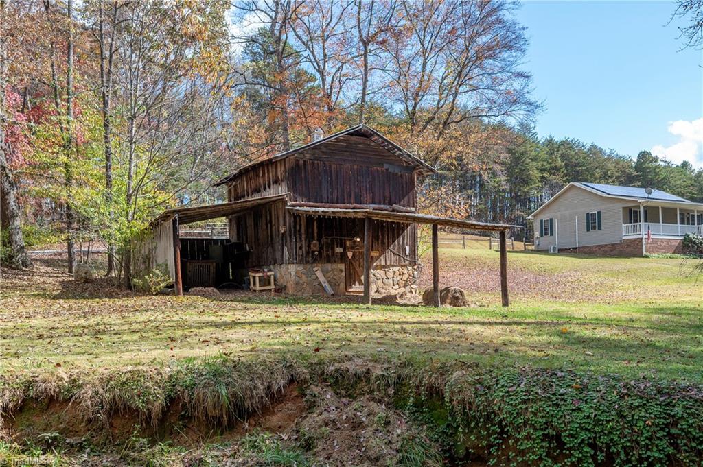 182 Bruckie Trail, Pilot Mountain, North Carolina image 40