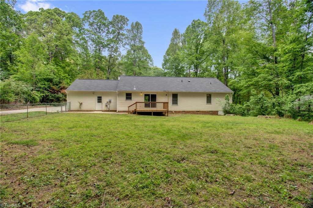 1412 Carriage Run Drive, Pleasant Garden, North Carolina image 30