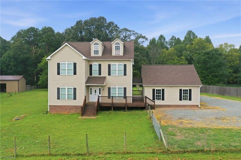 Homes For Sale - 4872 Thom Road<br/> Mebane, NC 27302