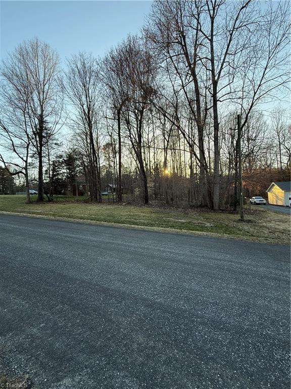 6908 Sunrise Drive, Greensboro, North Carolina image 1