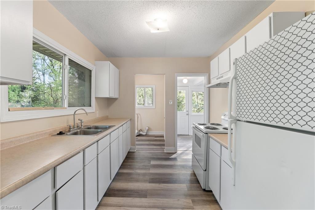 256 Crestwood Circle, High Point, North Carolina image 11