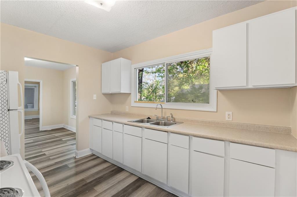 256 Crestwood Circle, High Point, North Carolina image 12