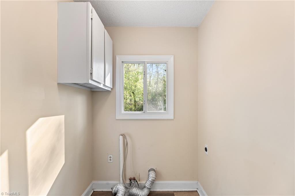 256 Crestwood Circle, High Point, North Carolina image 14