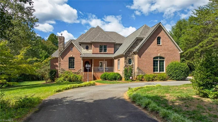 9750 Styers Ferry Road, photo 1 of 49