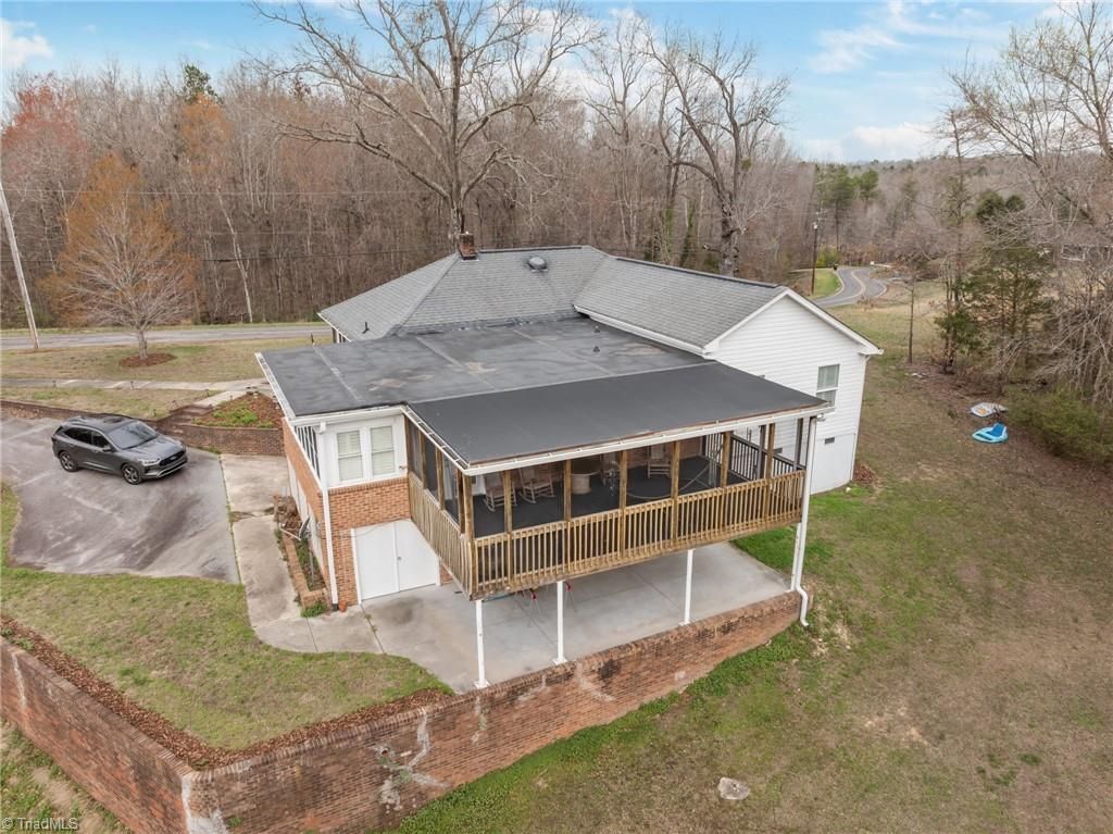 Photo of 723 Haynes Road, Thomasville, NC 27360 (MLS # 1211913)