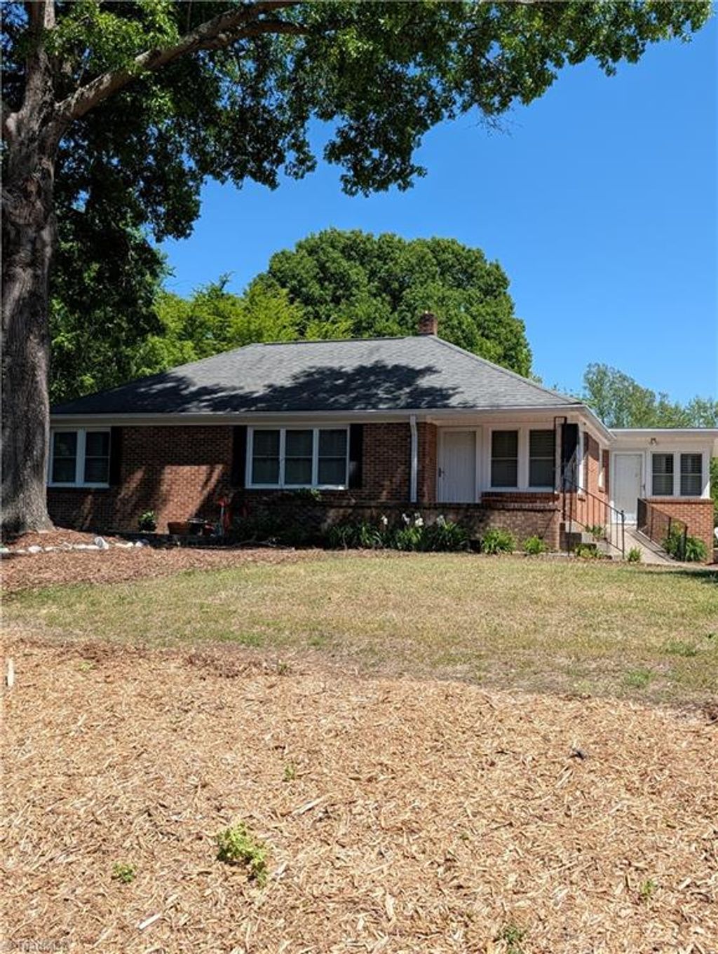 Photo of 723 Haynes Road, Thomasville, NC 27360 (MLS # 1211913)