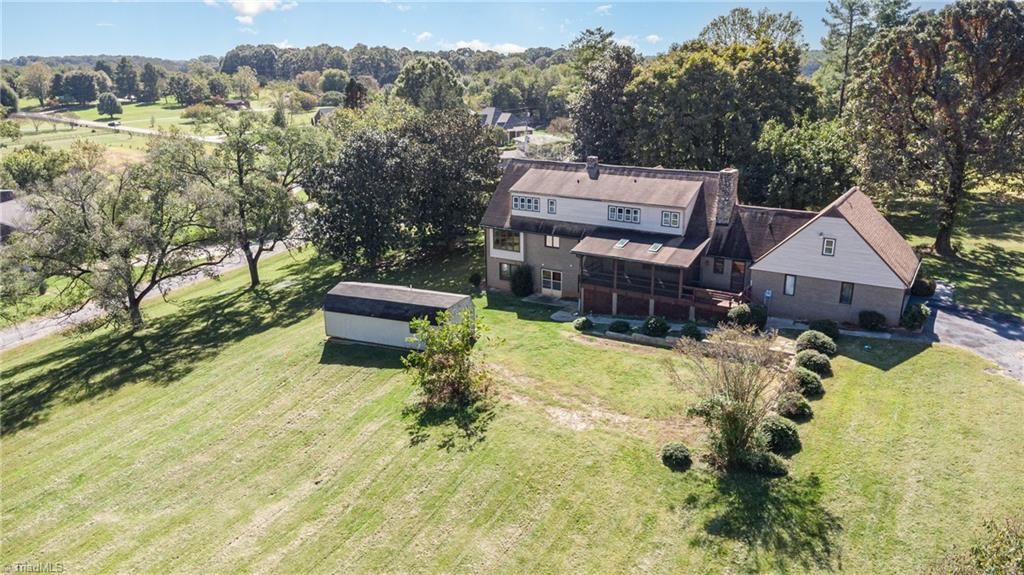 Photo of 475 Baymount Drive, Statesville, NC 28625 (MLS # 1201032)