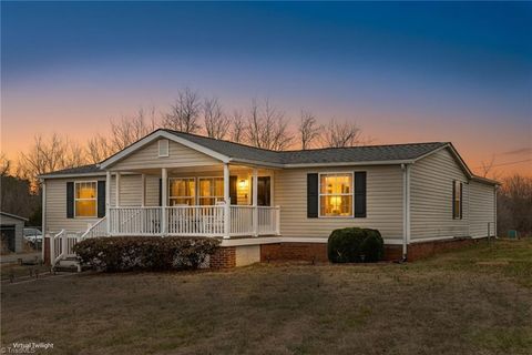 Photo of 399 Ashland Road, Ruffin, NC 27326 (MLS # 1214754)