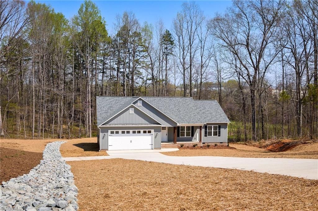 Photo of 211 Snapdragon Place, Lexington, NC 27295 (MLS # 1213942)