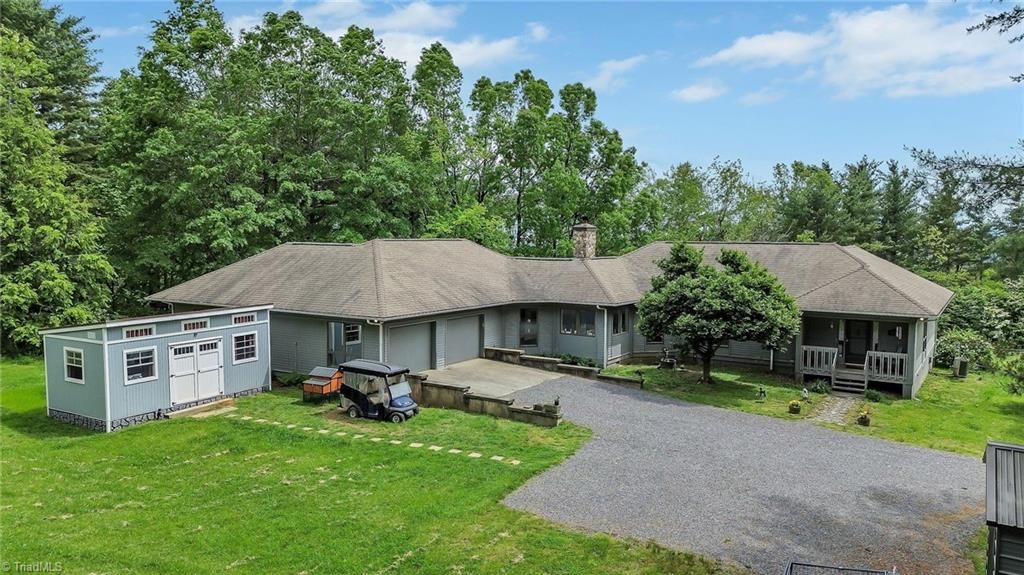 Photo of 931935939 Don Bare Road, Jefferson, NC 28640 (MLS # 1182523)
