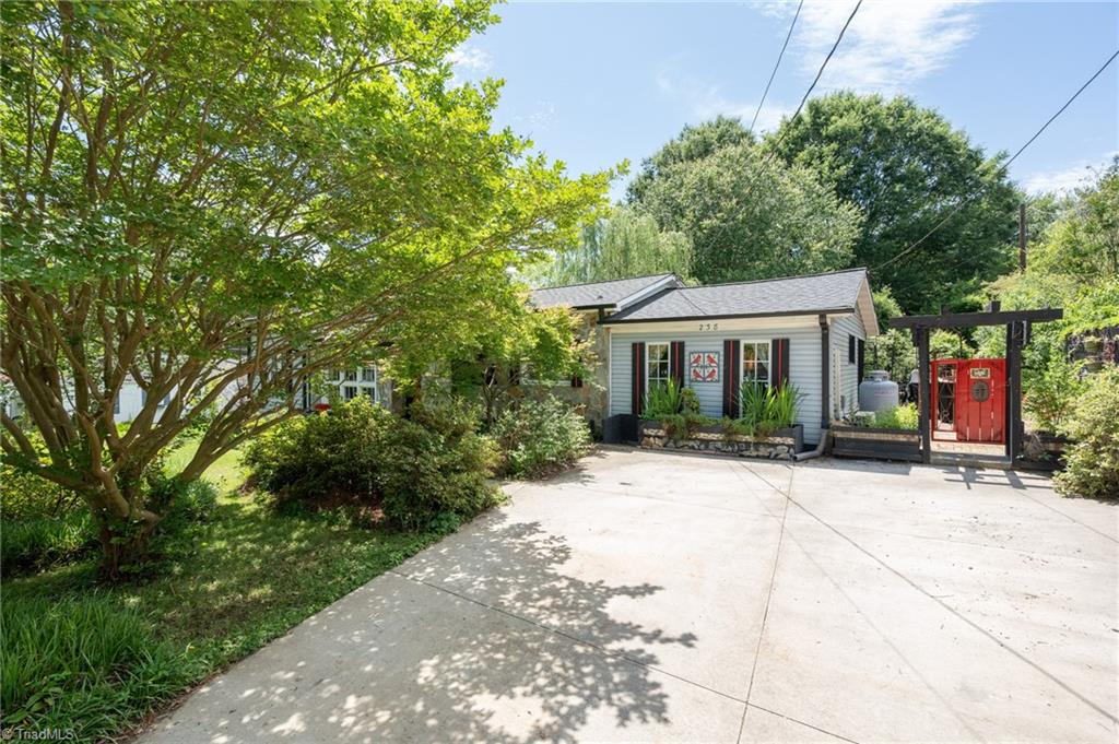 238 Maple Street, King, North Carolina image 3
