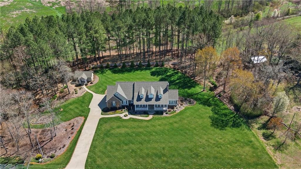 Photo of 8939 New Hope Road, Denton, NC 27239 (MLS # 1212603)