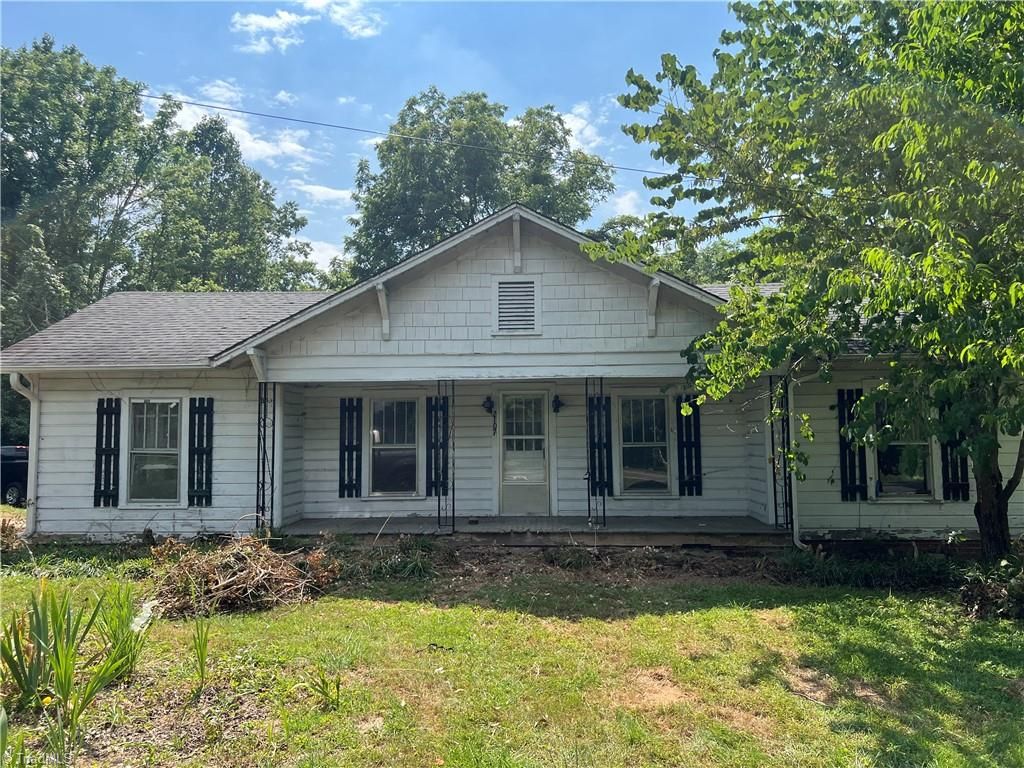 2107 Fancy Gap Road, Mount Airy, NC 27030, MLS #1147607 - Allen Tate