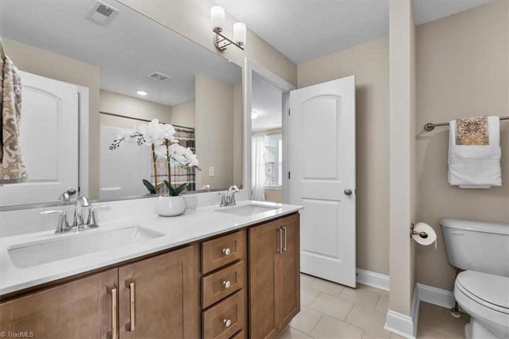 1726 Eastover Drive, Kernersville, North Carolina image 34
