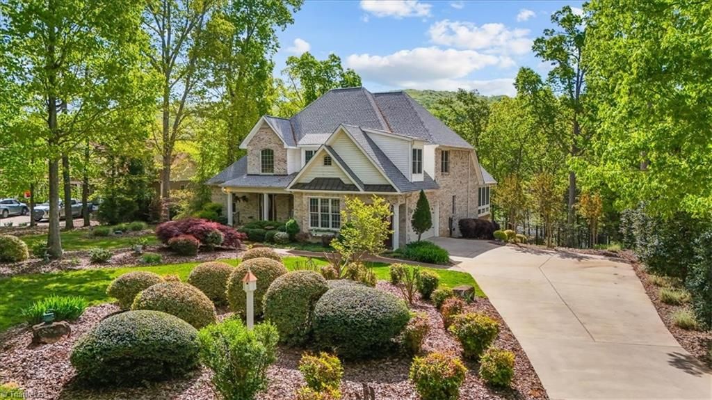 Photo of 135 Harbor Drive W, Lexington, NC 27292 (MLS # 1215726)