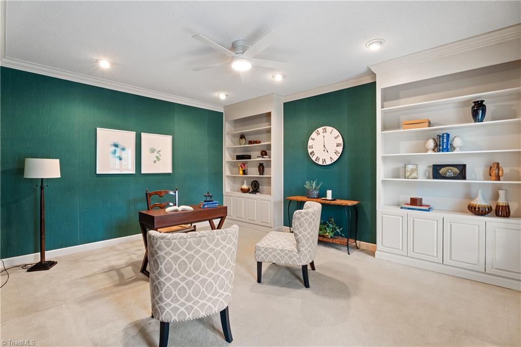 Kernersville, North Carolina 27284, United States, 4 Bedrooms Bedrooms, ,5 BathroomsBathrooms,Residential,Active,244121