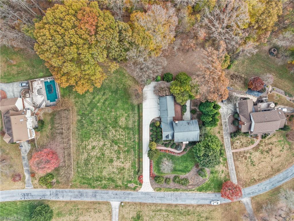 Kernersville, North Carolina 27284, United States, 4 Bedrooms Bedrooms, ,5 BathroomsBathrooms,Residential,Active,244121