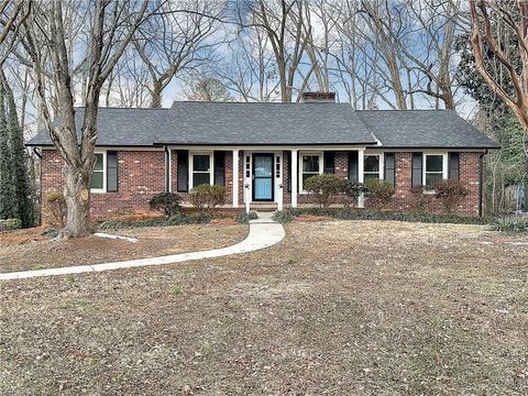 A home in Clemmons