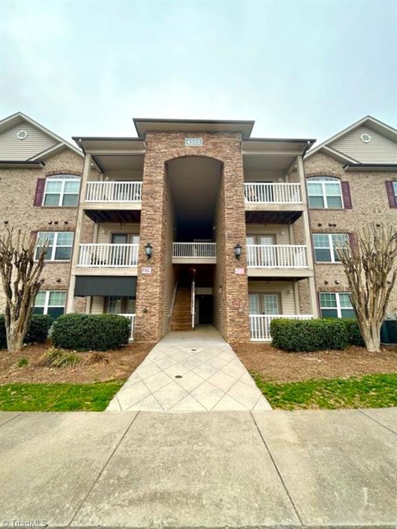 4505 Old Battleground Road #207, Greensboro, North Carolina image 1